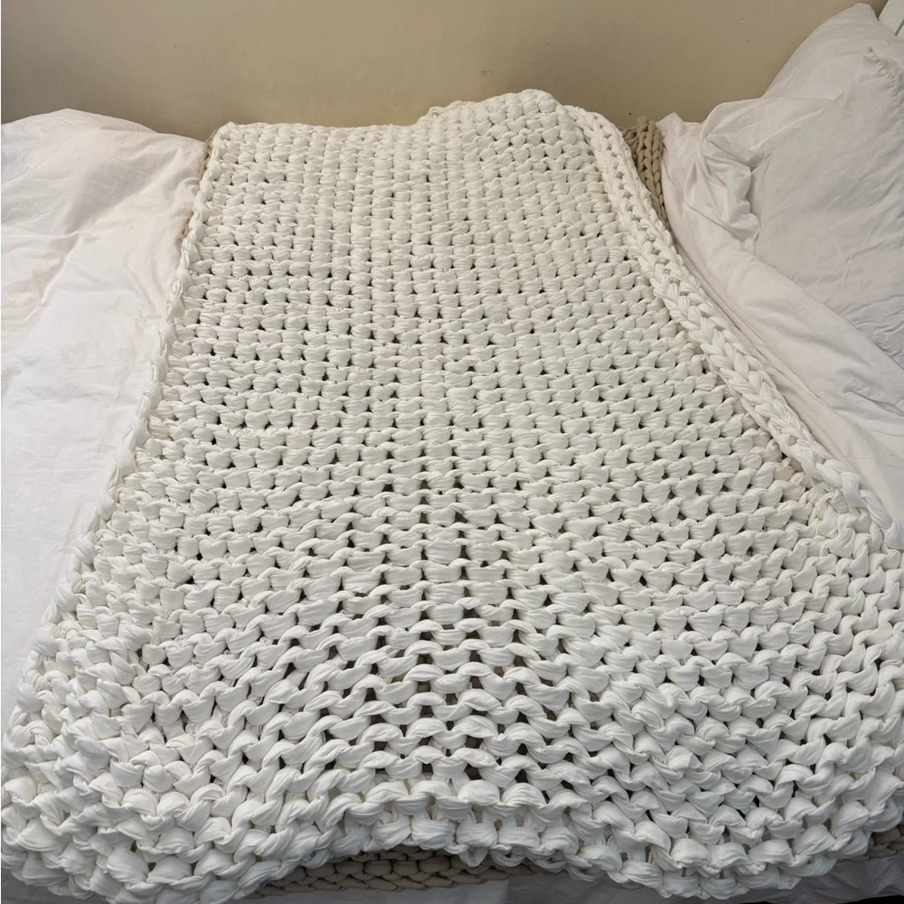 Silk & Snow LIKE NEW hand Knitted Weighted Blanket natural Cream 15 lbs - Picture 10 of 10